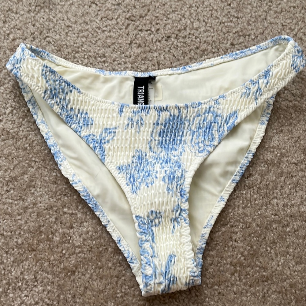 Size large triangl indigo bottoms- regular fit new without tags- never worn